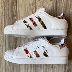 Adidas Superstar Sneakers W6.5, new